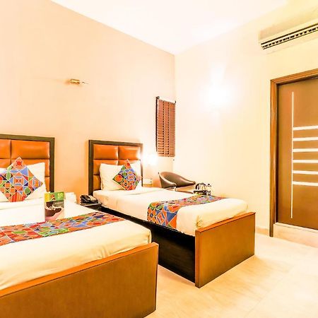 Fabhotel Conclave Boutique Új-Delhi Kültér fotó