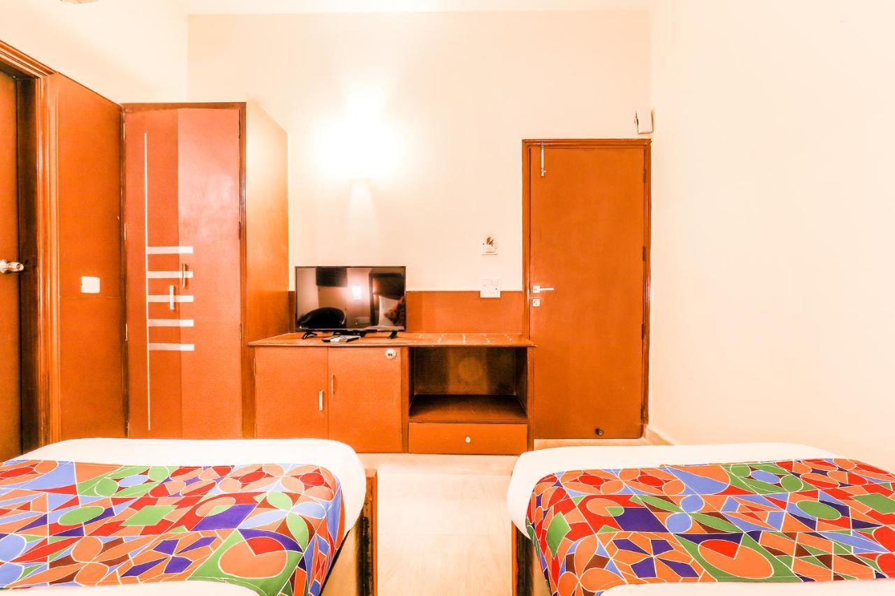 Fabhotel Conclave Boutique Új-Delhi Kültér fotó