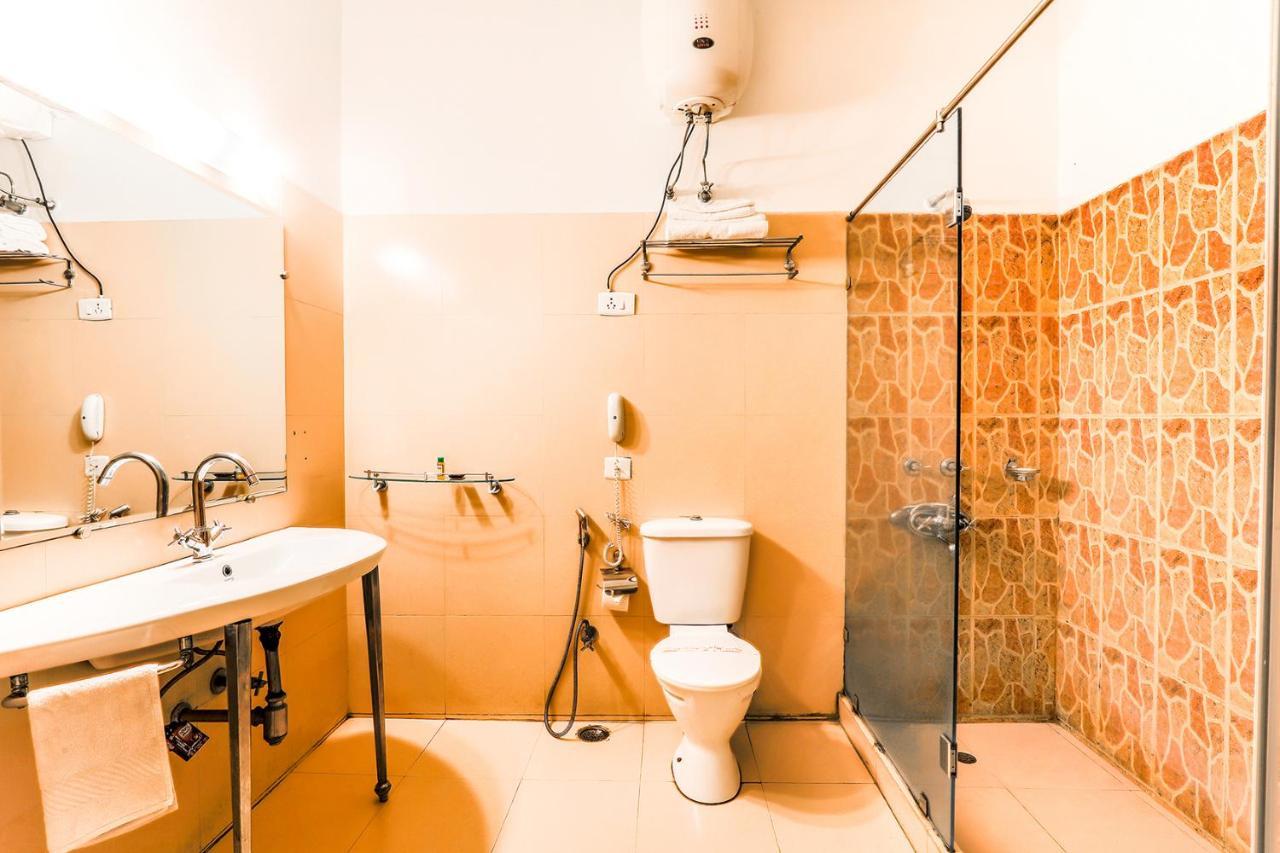 Fabhotel Conclave Boutique Új-Delhi Kültér fotó